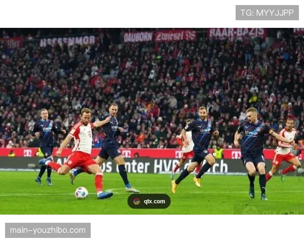 海登海姆五后卫阵型转换流畅，柏林联合控球推进遭遇空间压缩